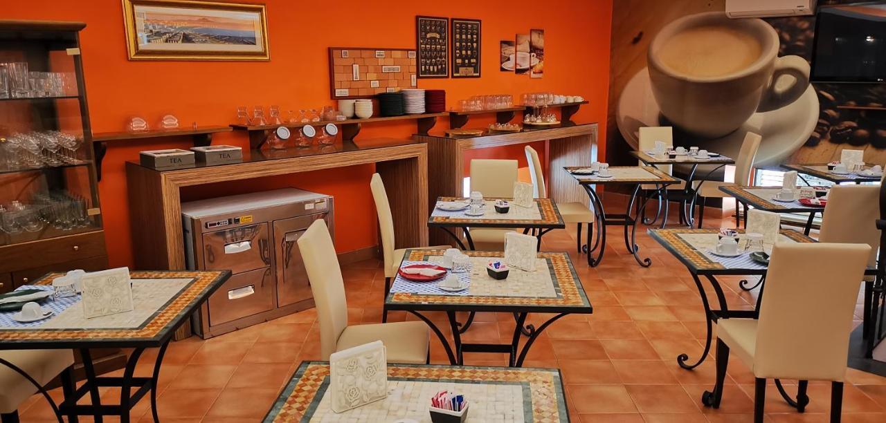 Hotel Neapolis المظهر الخارجي الصورة