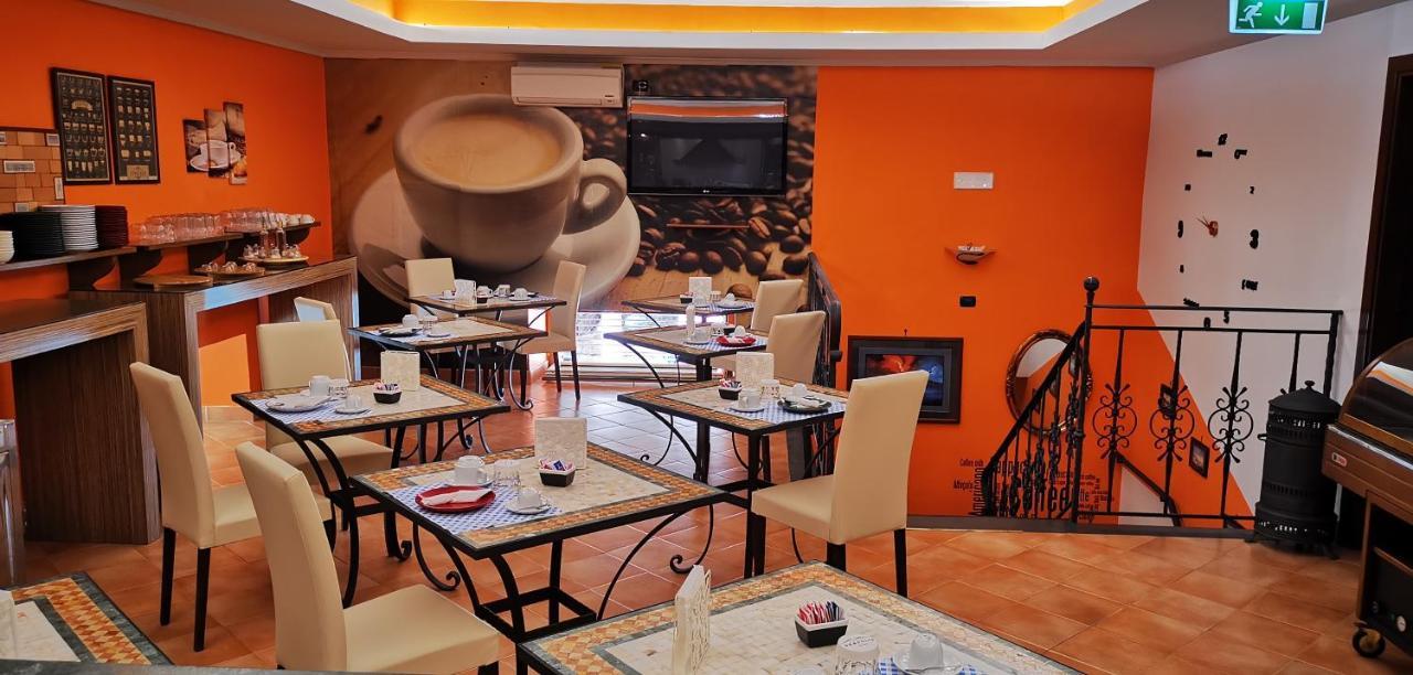 Hotel Neapolis المظهر الخارجي الصورة
